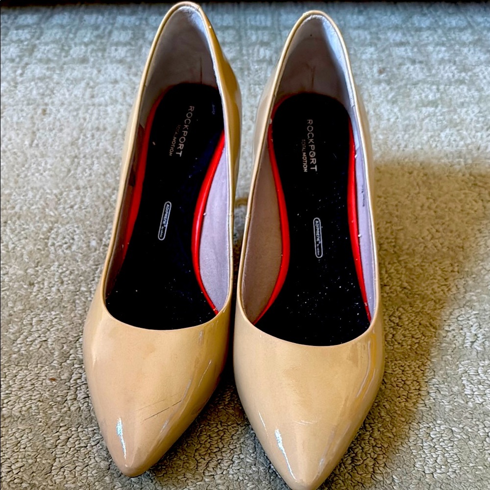 Rockport Women's Beige Pumps
